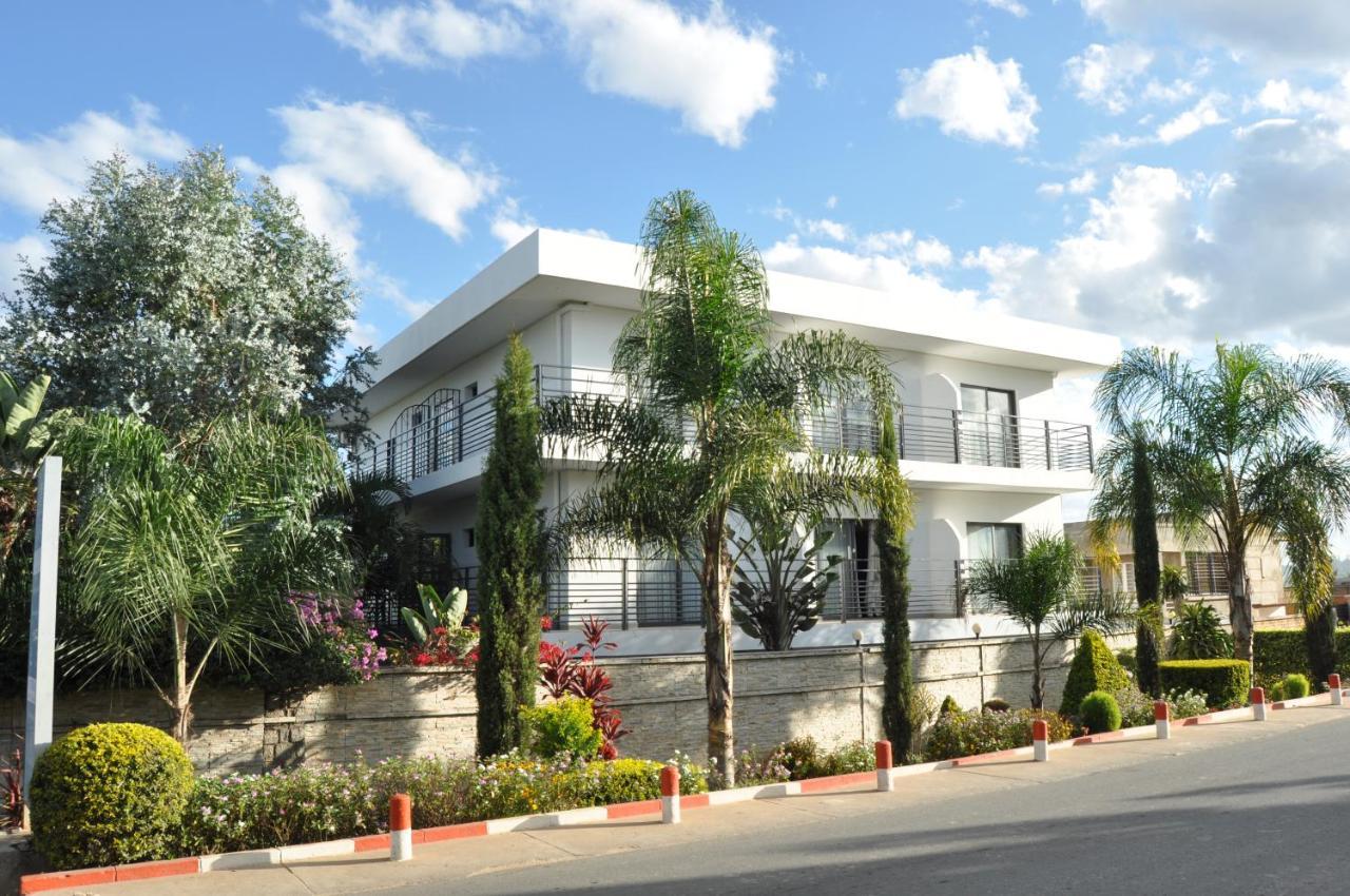 Sky blue hôtel&espace Alasora Exterior foto