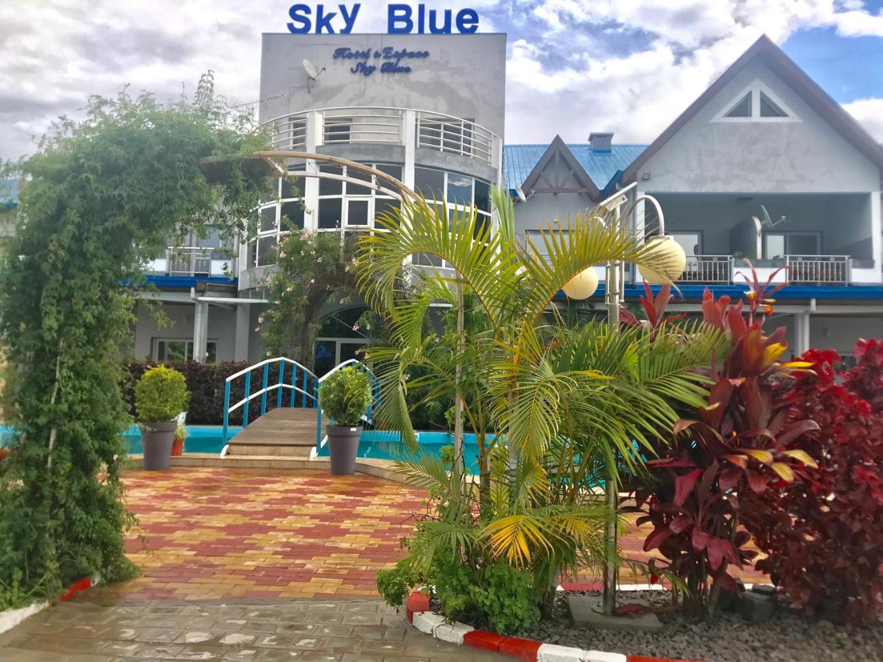 Sky blue hôtel&espace Alasora Exterior foto